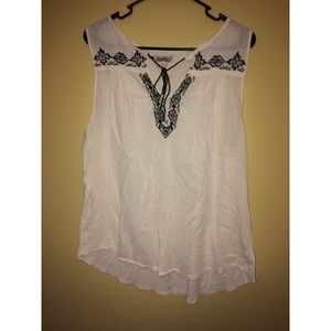 Lucky Brand top
